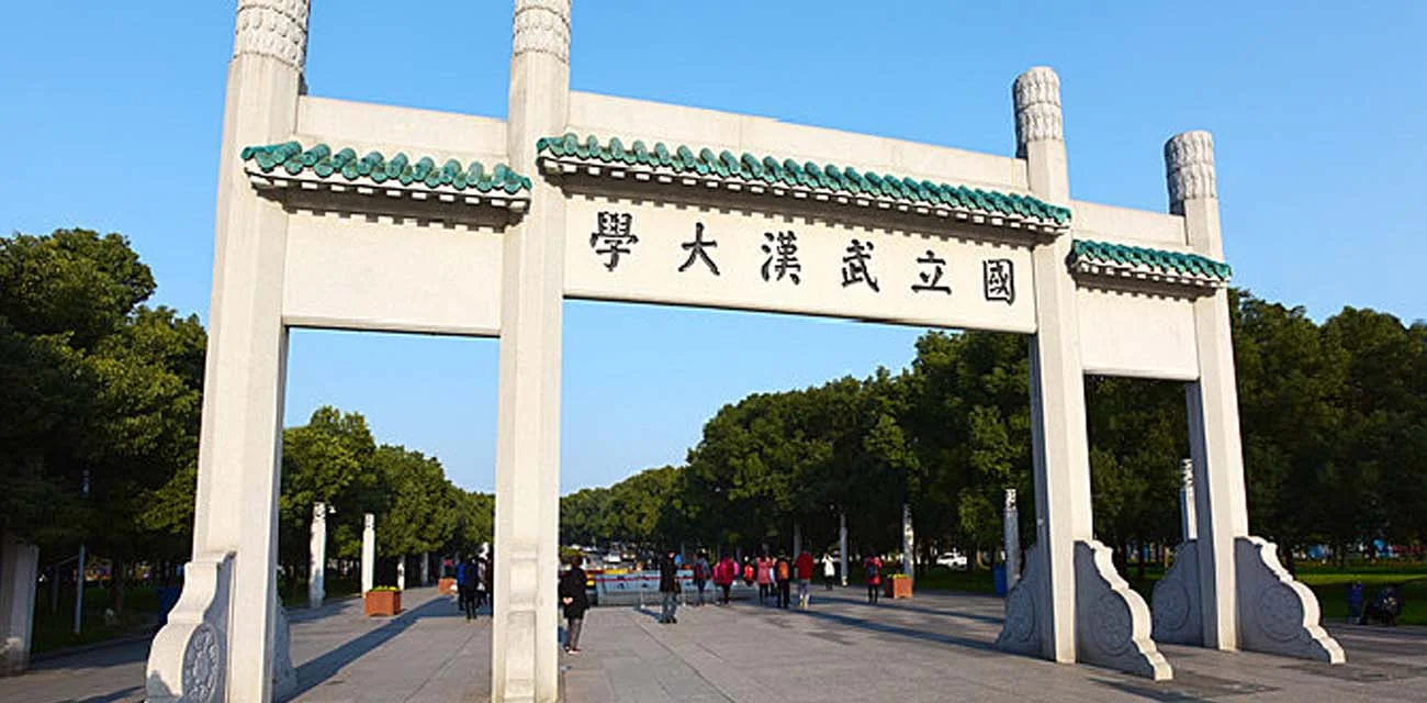武汉大学性骚扰后续 帽子上门找博主讨说法 经辟谣后风波又起 第二轮造谣诬告网暴开始了