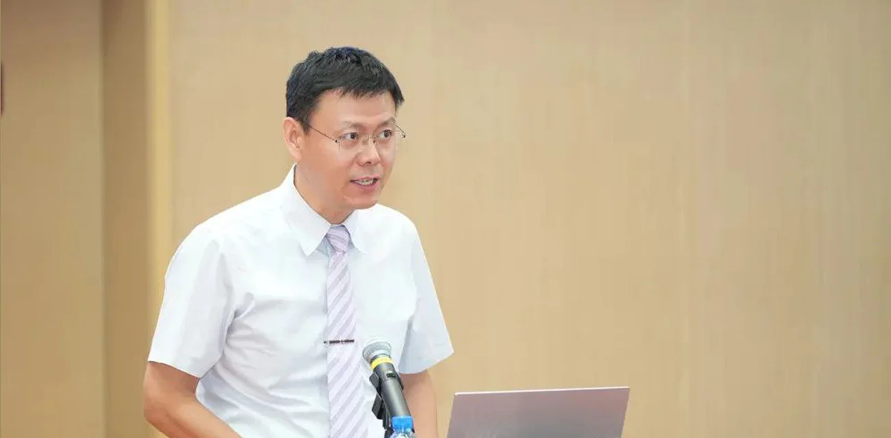 北理工副院长宫琳丑闻炸裂  潜规则男学生  婚内出轨全网曝光